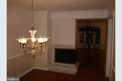 8041 Trevor Place, Vienna, VA 22182 - Photo 5