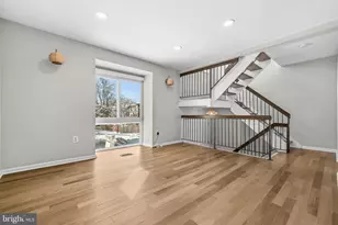 3072 Sugar Ln, Vienna, VA 22181 - Photo 5