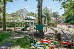 5812 Apsley House Ct, Alexandria, VA 22310 - Photo 29