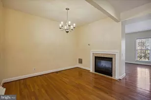 2481 Walnut Rocker Ln, Herndon, VA 20171 - Photo 9