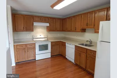 3055 Braxton Wood Court, Fairfax, VA 22031 - Photo 5