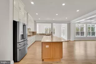 4627 Fairfax Mnr Ct, Chantilly, VA 20151 - Photo 15