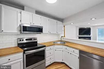 1704 Quietree Drive, Reston, VA 20194 - Photo 5