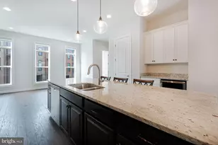 4485 Lateleaf Trl, Fairfax, VA 22030 - Photo 11