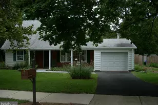 13124 Pavilion Ln, Fairfax, VA 22033 - Photo 1