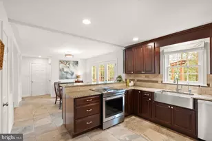 10803 Steven Lee Ct, Fairfax, VA 22032 - Photo 15