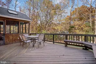 3105 Miller Heights Rd, Oakton, VA 22124 - Photo 15