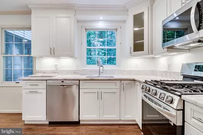 5931 Oakland Park Drive, Burke, VA 22015 - Photo 17