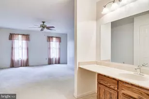 5931 Oakland Park Dr, Burke, VA 22015 - Photo 59