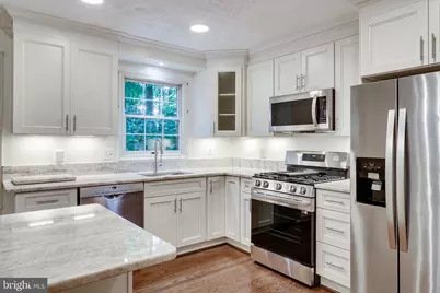 5931 Oakland Park Drive, Burke, VA 22015 - Photo 15