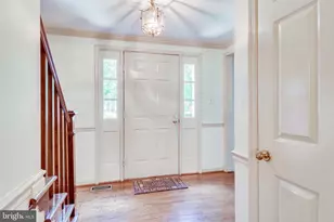 5931 Oakland Park Dr, Burke, VA 22015 - Photo 7