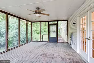 5931 Oakland Park Dr, Burke, VA 22015 - Photo 29