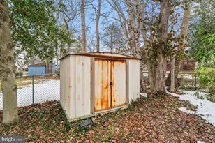 606 Meadow Ln SW, Vienna, VA 22180 - Photo 17