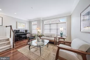 12147 Chancery Station Cir, Reston, VA 20190 - Photo 15