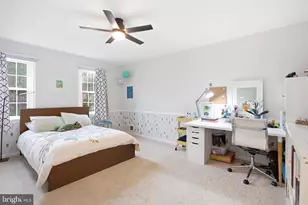 9805 Doulton Ct, Fairfax, VA 22032 - Photo 15