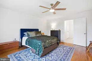 9805 Doulton Ct, Fairfax, VA 22032 - Photo 17