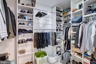 9805 Doulton Ct, Fairfax, VA 22032 - Photo 19