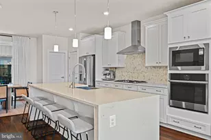 13007 Hattontown Square, Herndon, VA 20171 - Photo 9