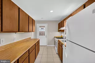 2950 Rosemary Ln, Falls Church, VA 22042 - Photo 11