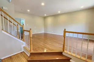 14773 Truitt Farm Dr, Centreville, VA 20120 - Photo 3