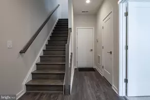 1770 Violet Ridge Pl, McLean, VA 22102 - Photo 13