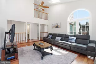 12005 Meadowville Ct, Herndon, VA 20170 - Photo 13