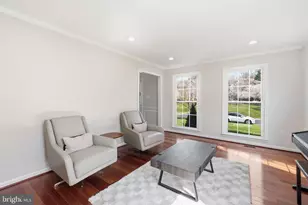 12005 Meadowville Ct, Herndon, VA 20170 - Photo 9