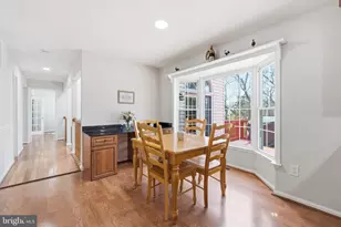 12005 Meadowville Ct, Herndon, VA 20170 - Photo 19