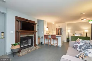 11703 Summerchase Cir, Reston, VA 20194 - Photo 9