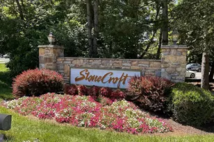 4417 Fair Stone Dr, Fairfax, VA 22033 - Photo 3