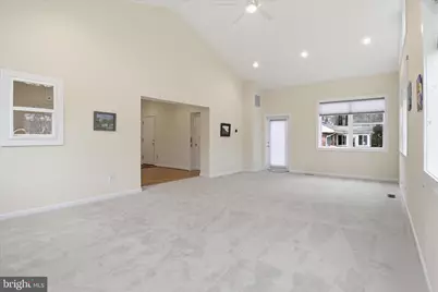 10009 Fairoaks Road, Vienna, VA 22181 - Photo 17