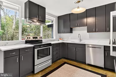 1812 Drury Lane, Alexandria, VA 22307 - Photo 17