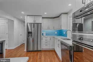 7937 Freehollow Dr, Falls Church, VA 22042 - Photo 7