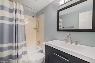 7937 Freehollow Dr, Falls Church, VA 22042 - Photo 25