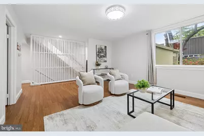 11172 Forest Edge Drive, Reston, VA 20190 - Photo 7