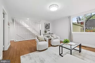11172 Forest Edge Dr, Reston, VA 20190 - Photo 7