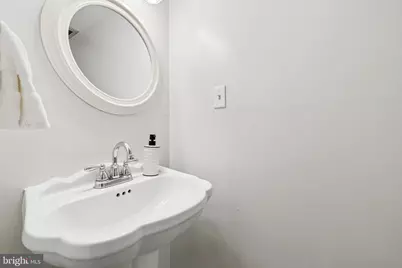 11172 Forest Edge Drive, Reston, VA 20190 - Photo 13
