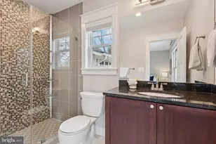 448 Nelson Dr NE, Vienna, VA 22180 - Photo 49