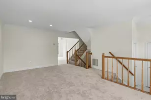 3752 Farmland Dr, Fairfax, VA 22033 - Photo 5