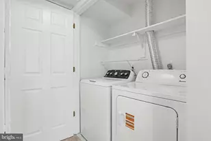 3752 Farmland Dr, Fairfax, VA 22033 - Photo 29