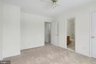 3752 Farmland Dr, Fairfax, VA 22033 - Photo 15