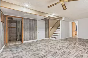 1904 Pimmit Dr, Falls Church, VA 22043 - Photo 9