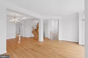 7004 Eastern Red Cedar Ln, McLean, VA 22101 - Photo 5