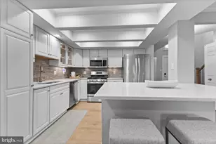 1802 Duffield Ln, Alexandria, VA 22307 - Photo 15