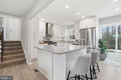 6810 Mayo Court, Springfield, VA 22150 - Photo 5