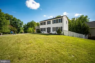 9609 Podium Dr, Vienna, VA 22182 - Photo 5