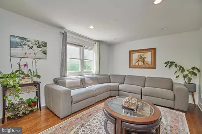 9609 Podium Drive, Vienna, VA 22182 - Photo 11