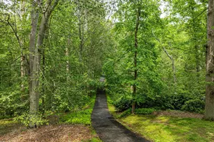 10611 Allenwood Ln, Great Falls, VA 22066 - Photo 15