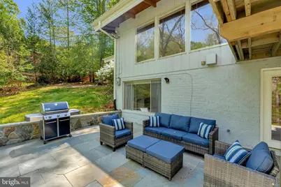 10611 Allenwood Lane, Great Falls, VA 22066 - Photo 5