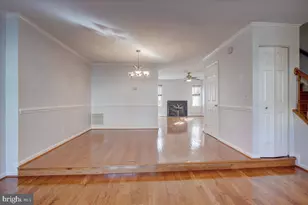 12307 Sleepy Lake Ct, Fairfax, VA 22033 - Photo 5